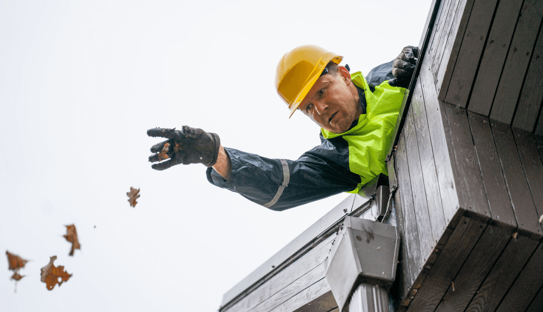 Job site cleanup after a roof installation