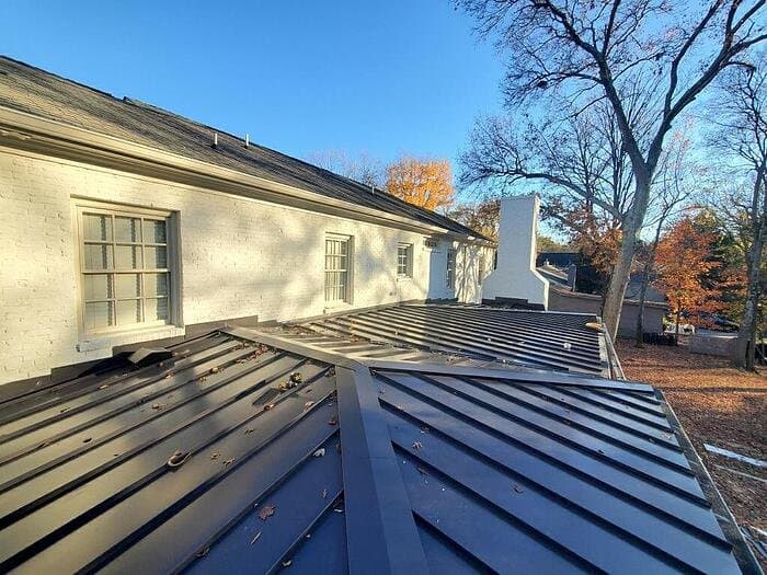 Standing seam metal roof